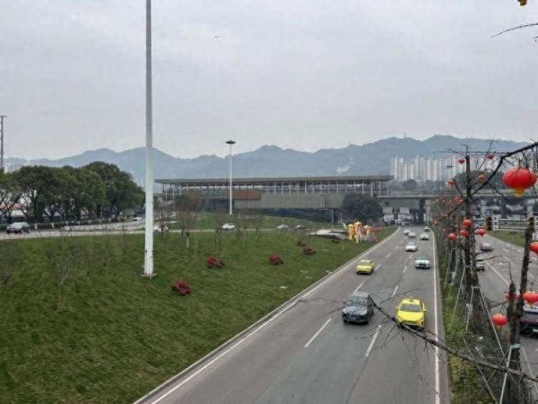 重庆市南岸区城市围挡专项整治② | 地块围挡篇：活化利用焕新颜