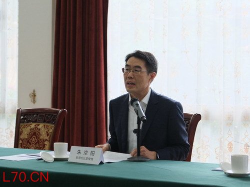 我大使驳斥美高官：照照镜子吧
