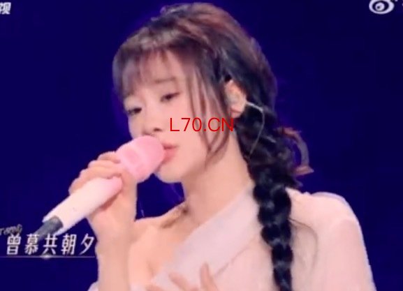 千万网红首上音综紧张到跑调