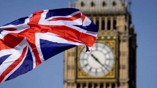 英国公布对乌克兰最新援助：成立多国部队指挥部、培训飞行员、提供维稳资金